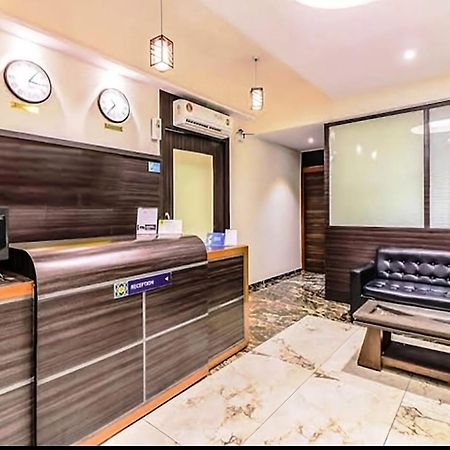Hotel Aksa Powai Мумбаи Экстерьер фото
