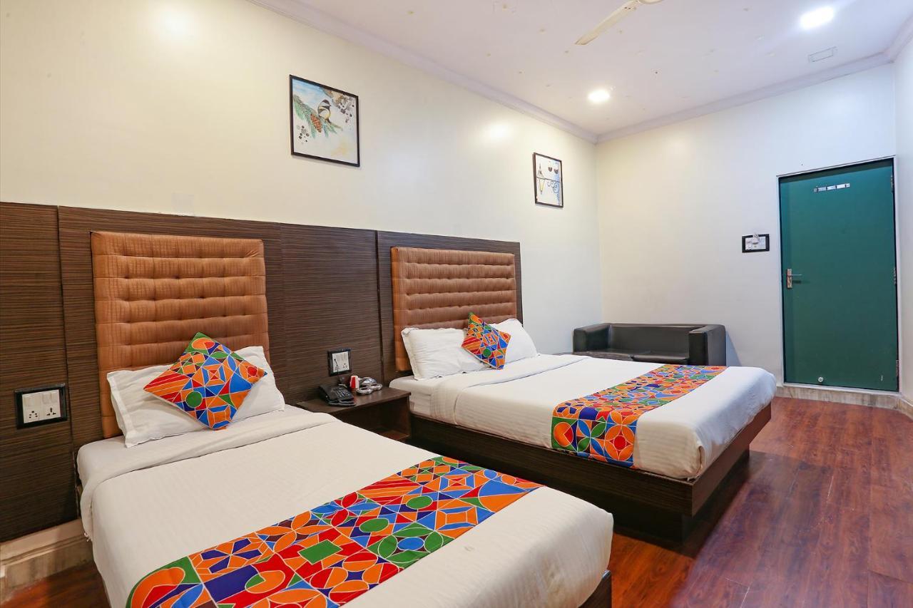 Hotel Aksa Powai Мумбаи Экстерьер фото