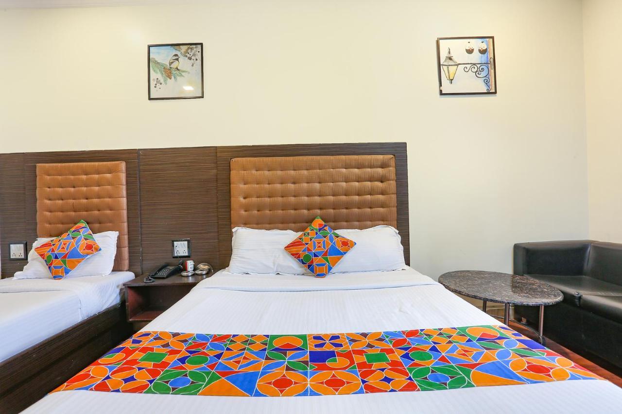 Hotel Aksa Powai Мумбаи Экстерьер фото